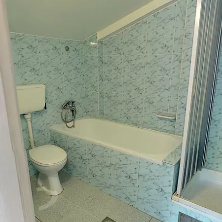 Appartement Apartman Sa 2 Spavace Sobe I Pogledom Na More Podgorica
