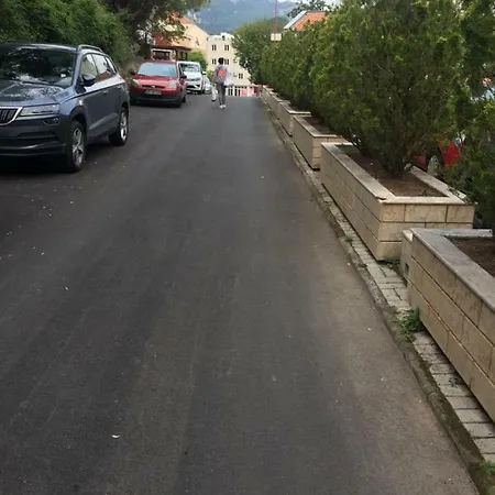 Apartman Sa 2 Spavace Sobe I Pogledom Na More بودغوريتْسا