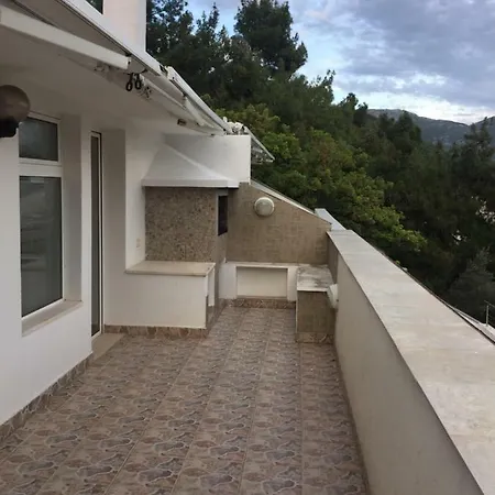 Appartement Apartman Sa 2 Spavace Sobe I Pogledom Na More
